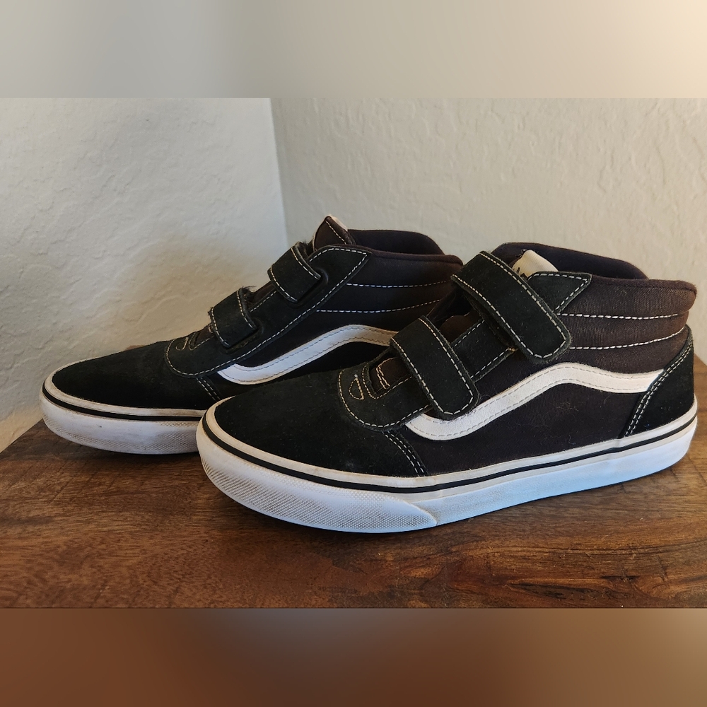 Old Skool Vans, Black, Youth size 5